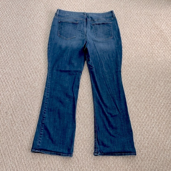 Chico’s Bootcut Jean 14 Short - Picture 5 of 14